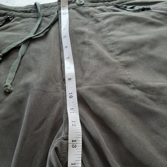 Ladies plus size pants. - Picture 2 of 10